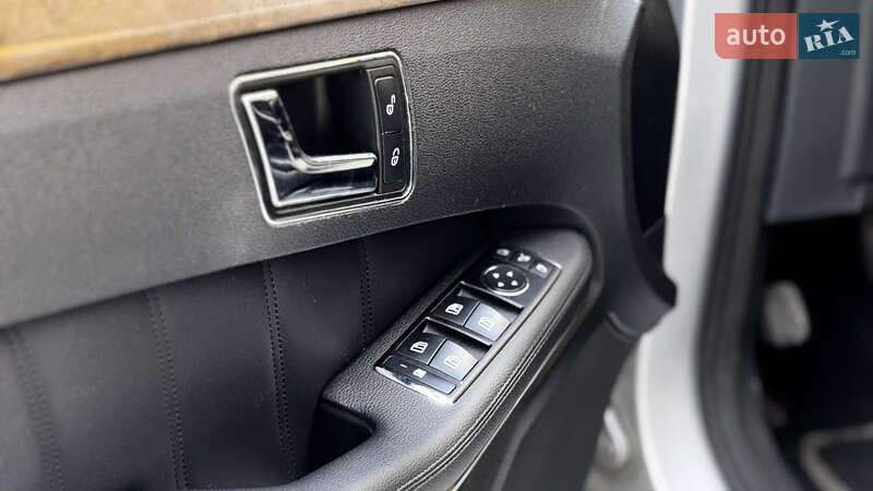 Седан Mercedes-Benz E-Class 2009 в Ивано-Франковске