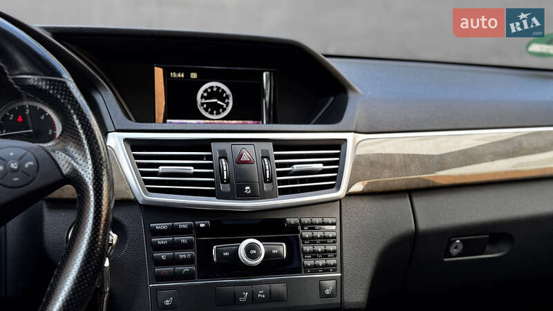 Седан Mercedes-Benz E-Class 2009 в Ивано-Франковске
