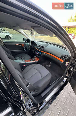 Седан Mercedes-Benz E-Class 2007 в 