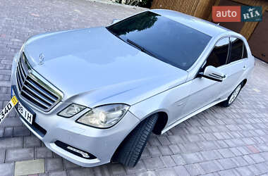 Седан Mercedes-Benz E-Class 2010 в 
