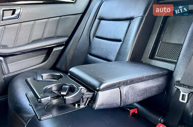 Седан Mercedes-Benz E-Class 2010 в 