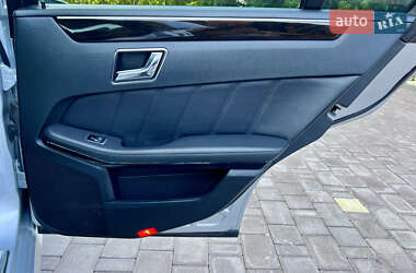 Седан Mercedes-Benz E-Class 2010 в 