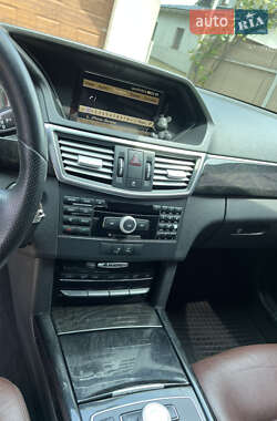 Седан Mercedes-Benz E-Class 2009 в 