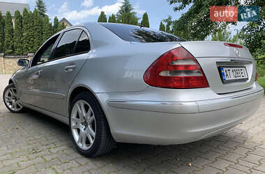 Седан Mercedes-Benz E-Class 2002 в Надворной