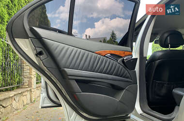 Седан Mercedes-Benz E-Class 2002 в 