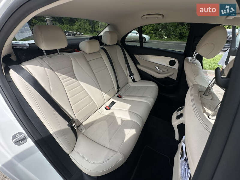 Седан Mercedes-Benz E-Class 2016 в Луцке
