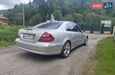Седан Mercedes-Benz E-Class 2006 в 