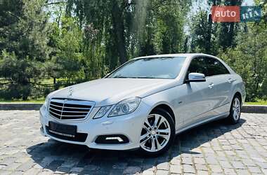 Седан Mercedes-Benz E-Class 2011 в Киеве