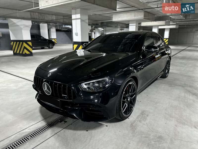 Седан Mercedes-Benz E-Class 2021 в Днепре