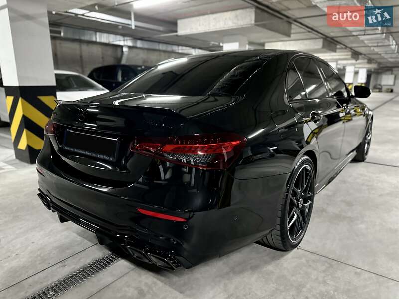 Седан Mercedes-Benz E-Class 2021 в Днепре