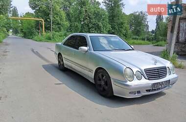 Седан Mercedes-Benz E-Class 2002 в Ровно