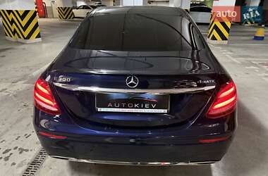 Седан Mercedes-Benz E-Class 2016 в 