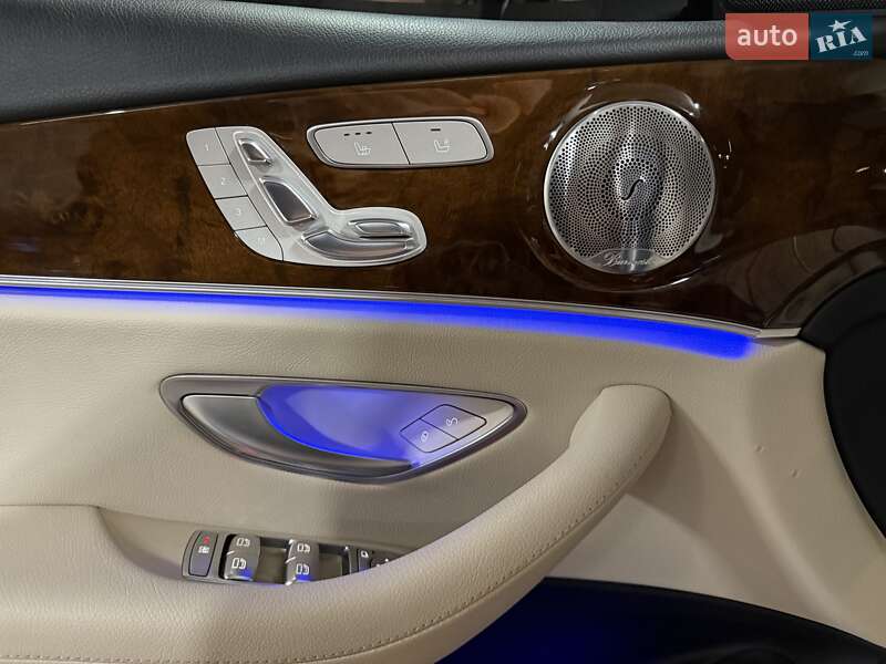 Седан Mercedes-Benz E-Class 2016 в Киеве