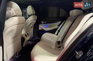 Седан Mercedes-Benz E-Class 2016 в 