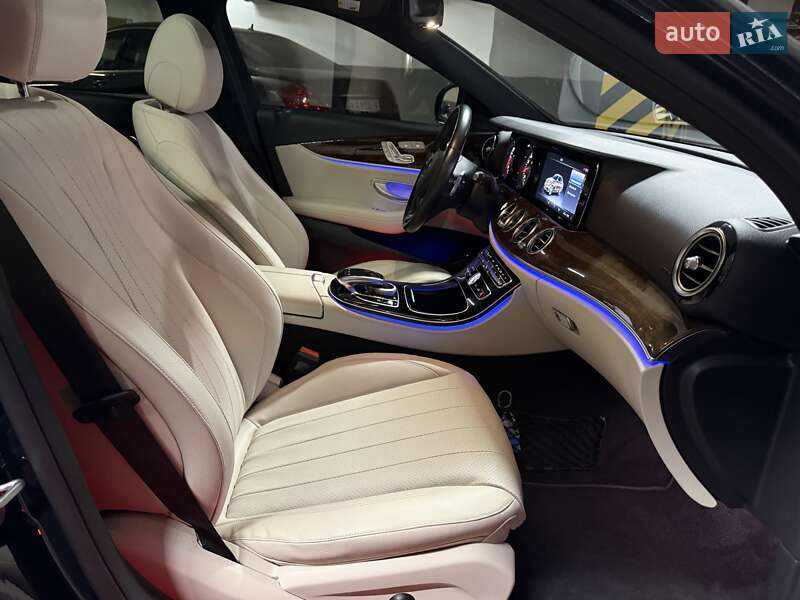 Седан Mercedes-Benz E-Class 2016 в Киеве