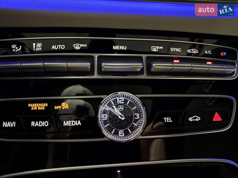 Седан Mercedes-Benz E-Class 2016 в Киеве
