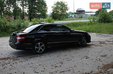 Седан Mercedes-Benz E-Class 2010 в 