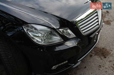 Седан Mercedes-Benz E-Class 2010 в 