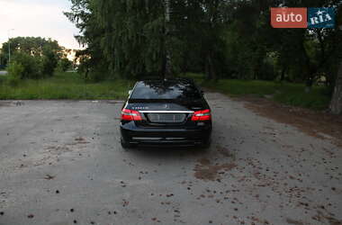 Седан Mercedes-Benz E-Class 2010 в 