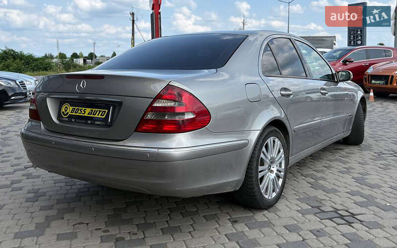 Седан Mercedes-Benz E-Class 2002 в Мукачевому