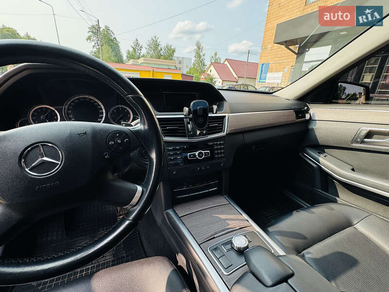 Седан Mercedes-Benz E-Class 2013 в Костополе