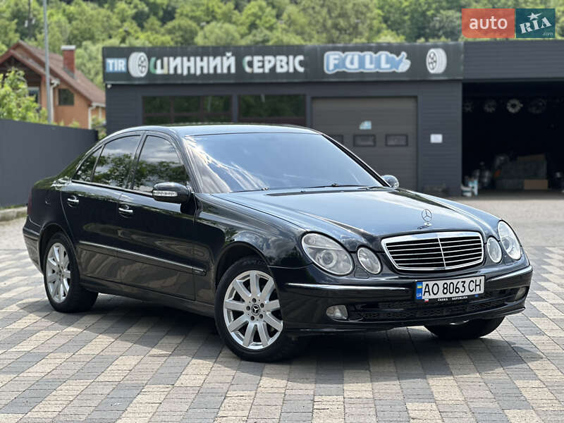 Седан Mercedes-Benz E-Class 2003 в Сваляве