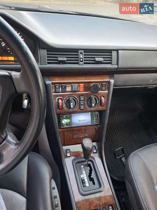 Купе Mercedes-Benz E-Class 1994 в Одессе