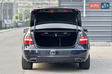 Седан Mercedes-Benz E-Class 2011 в 