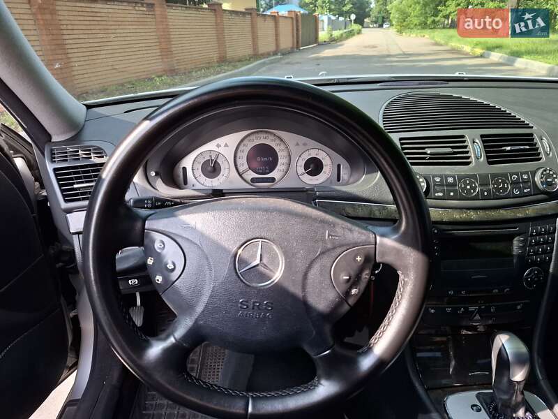 Седан Mercedes-Benz E-Class 2003 в Киеве