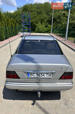 Седан Mercedes-Benz E-Class 1994 в 