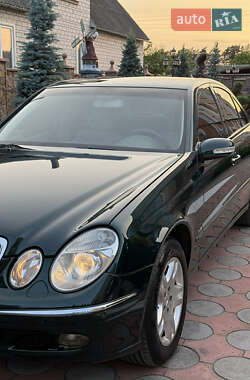 Седан Mercedes-Benz E-Class 2003 в 