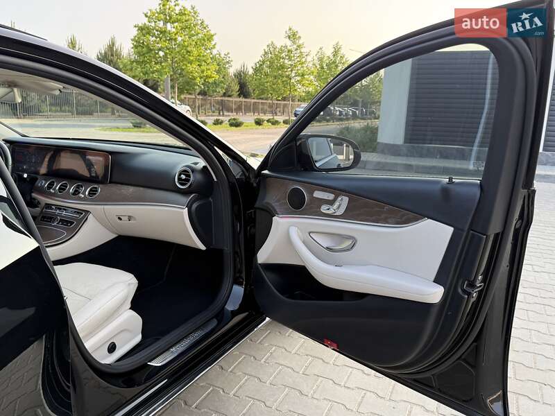 Седан Mercedes-Benz E-Class 2018 в Одессе
