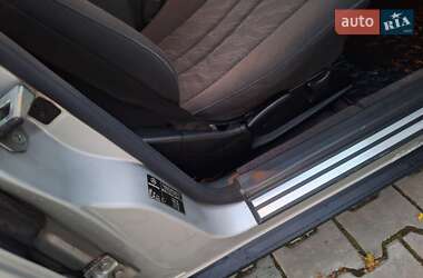 Седан Mercedes-Benz E-Class 2000 в 