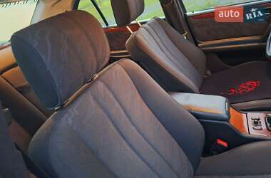 Седан Mercedes-Benz E-Class 2000 в 