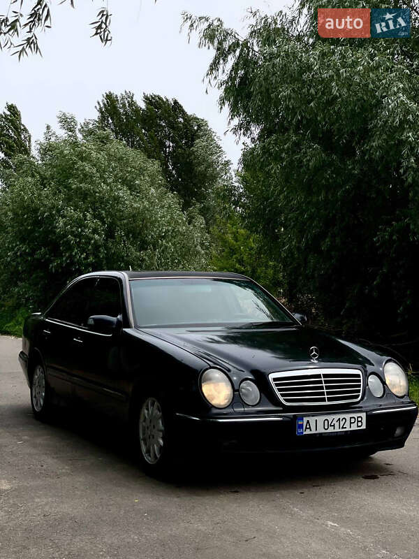 Mercedes-Benz E-Class 2000