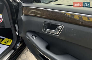 Седан Mercedes-Benz E-Class 2010 в 
