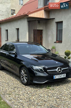 Седан Mercedes-Benz E-Class 2016 в 