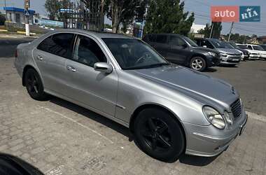 Седан Mercedes-Benz E-Class 2003 в 