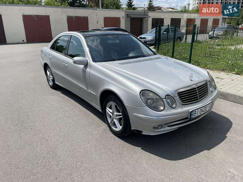 Седан Mercedes-Benz E-Class 2002 в Харькове