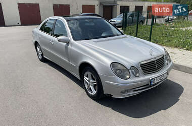 Седан Mercedes-Benz E-Class 2002 в 