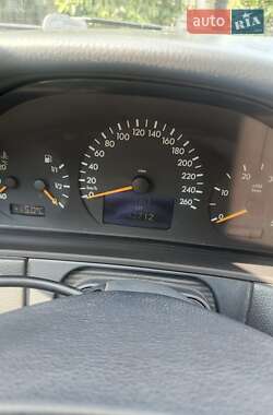 Універсал Mercedes-Benz E-Class 2002 в 
