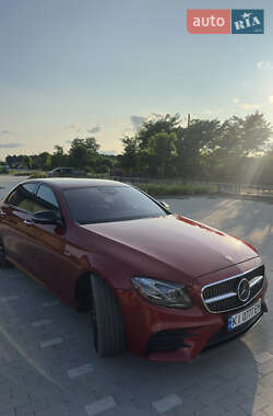 Седан Mercedes-Benz E-Class 2017 в 