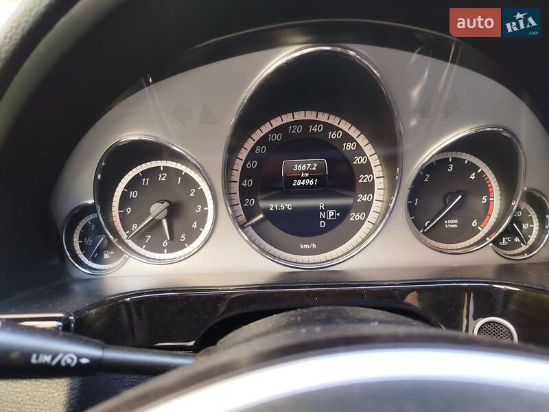 Універсал Mercedes-Benz E-Class 2012 в Хирові