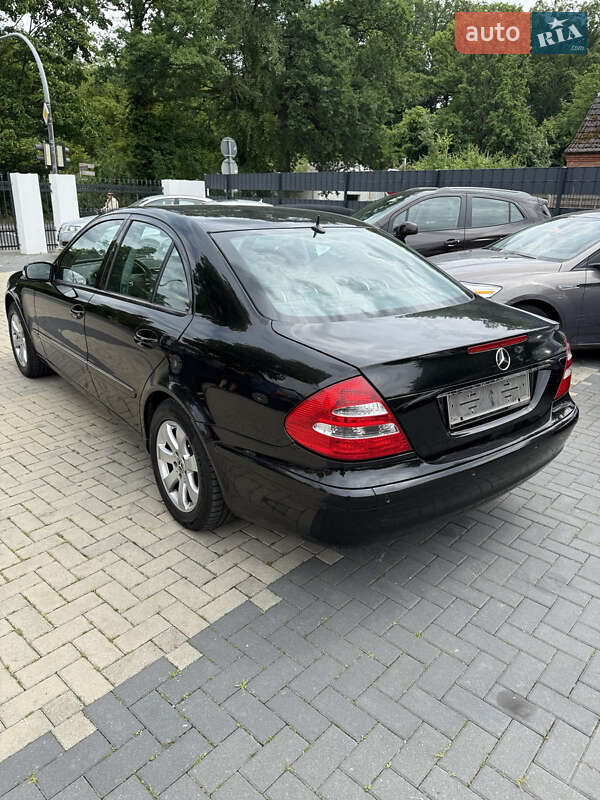 Седан Mercedes-Benz E-Class 2004 в Луцке