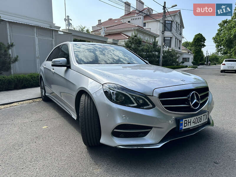 Седан Mercedes-Benz E-Class 2011 в Одессе