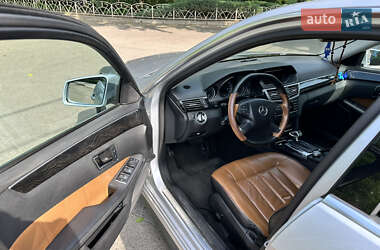 Седан Mercedes-Benz E-Class 2011 в 