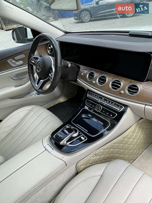Седан Mercedes-Benz E-Class 2019 в Запоріжжі