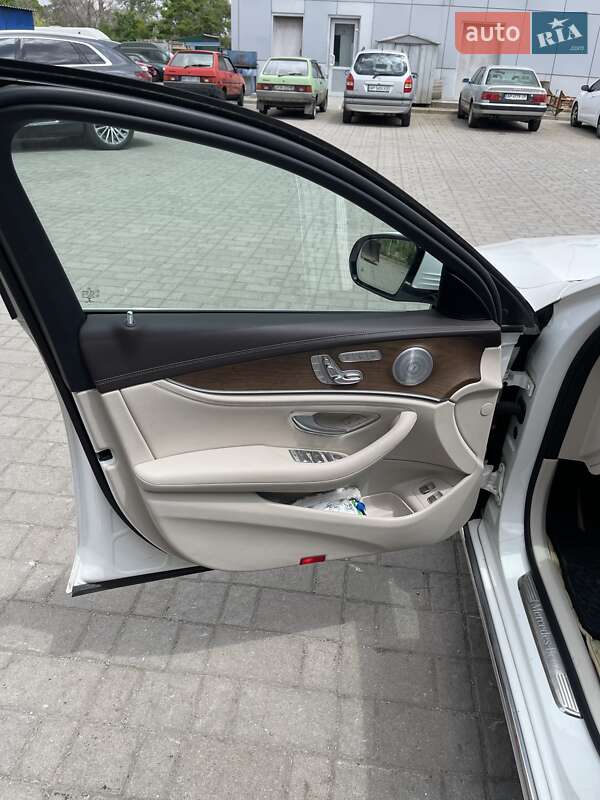 Седан Mercedes-Benz E-Class 2019 в Запоріжжі
