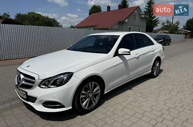 Седан Mercedes-Benz E-Class 2015 в 