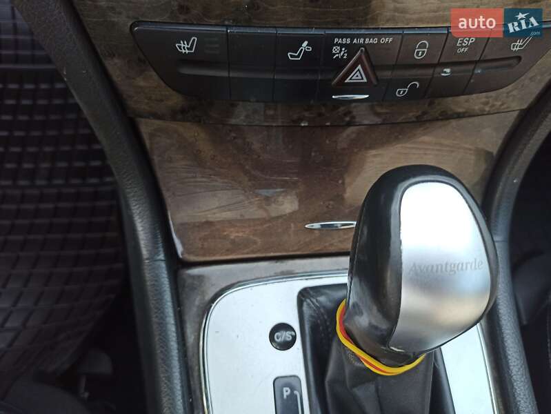 Седан Mercedes-Benz E-Class 2004 в Гайсину